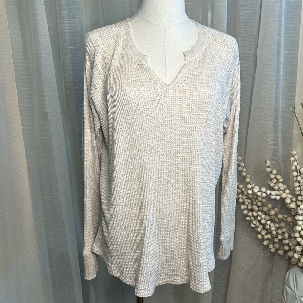 American Eagle Cream Notch Oversized Long sleeve Sz M